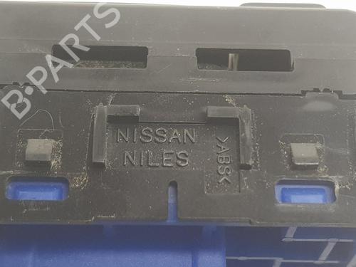 Mirror switch INFINITI QX70 30d AWD | BP10657762I25 