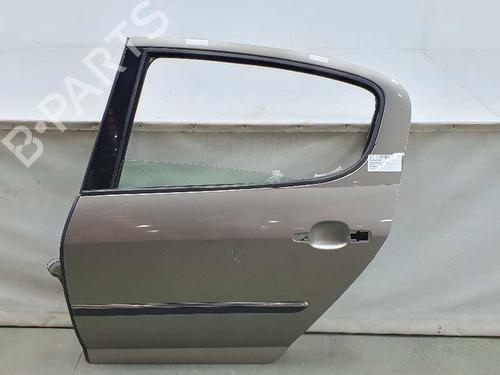 Porta trás esquerda PEUGEOT 407 (6D_) 2.0 (6DRFNB, 6DRFNE) (136 hp) 8281717