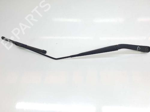 Used Front windshield wiper arm NISSAN JUKE (F15) 1.6 (117 hp) 7197147