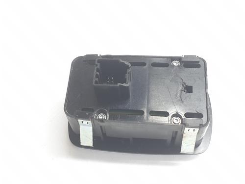 Right front window switch MASERATI LEVANTE SUV (M161) 3.0 D Q4 | BP26890275I26 