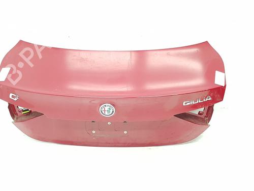 Bagklap CC/Kombi-Coupé Bagklap CC/Kombi-Coupé ALFA ROMEO GIULIA (952_) 2.2 D (952AFA25, 952AFM25, 952ALA25) (180 hp) 36775160 36775160