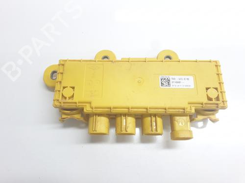 Used Fuse box Fuse box DACIA DUSTER (HM_) 1.3 TCe 130 (HMMF) (131 hp) 33220609 33220609