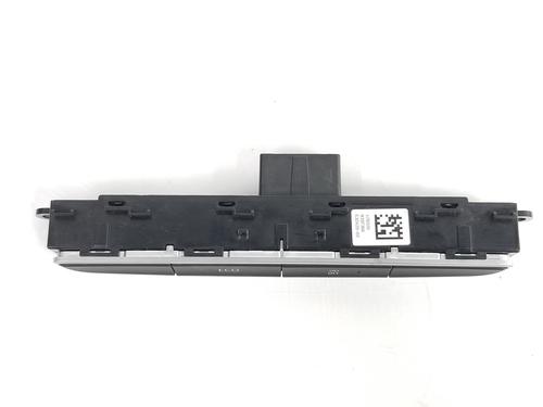 Switch RENAULT MEGANE IV Hatchback (B9A/M/N_) 1.5 dCi 90 (B9A1) | BP11683135I30 