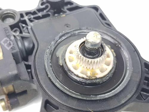 Right front window motor MERCEDES-BENZ C-CLASS (W203) C 220 CDI (203.006) | BP6319410E20 