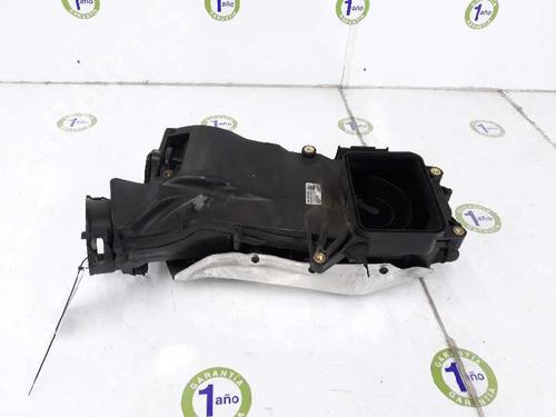 Used Air filter box MERCEDES-BENZ C-CLASS (W205) C 250 BlueTEC / d (205.008, 205.006) (204 hp) 14071429
