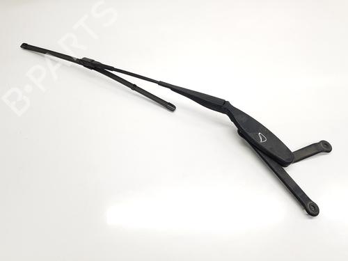 Used Front windshield wiper arm MERCEDES-BENZ C-CLASS Convertible (A205) C 220 d (205.404) (170 hp) 29628767