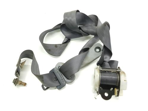 Used Rear left seatbelt TOYOTA LAND CRUISER 90 (_J9_) 3.0 TD (KZJ90_, KZJ95_, KZJ90R, KZJ95R, KZJ90W, KZJ95W) (125 hp) 31172710