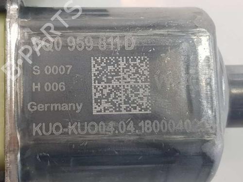 Left rear window motor VW GOLF VII (5G1, BQ1, BE1, BE2) 2.0 TDI | BP10256269E23 
