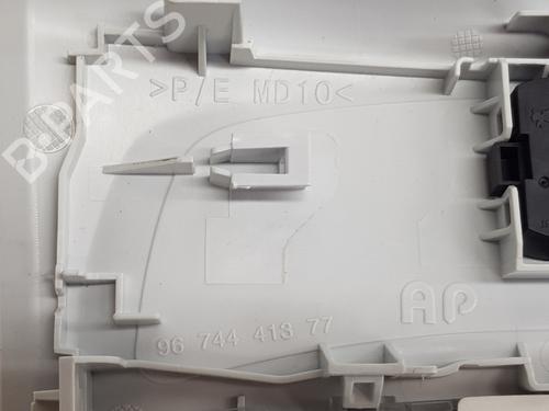Interior roof light PEUGEOT 208 I (CA_, CC_) 1.2 VTI 82 | BP29010775I8