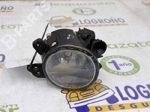 right-front-fog-light-mercedes-benz-c-class-w204-c-200-cdi-204007-204006-a2518200856-0305076002-2518200856-2007-2008-2009-2010-2011-2012-2013-2014-2015-2007453 main image