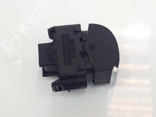 Used Right rear window switch FORD FOCUS III 1.6 TDCi (115 hp) 5972747