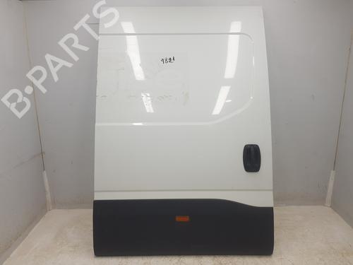 Porta lateral/correr direita Porta lateral/correr direita IVECO DAILY VI Van 33S14, 35S14 (136 hp) 34008684 34008684