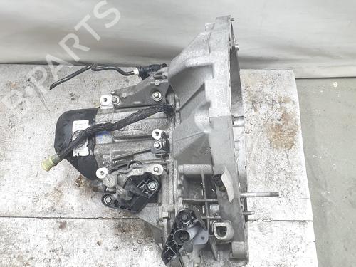 Used Gearbox DACIA LODGY (JS_) 1.5 dCi (90 hp) 21760849