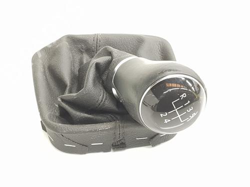 Used Shift knob VW POLO V (6R1, 6C1) 1.4 TDI (75 hp) 26224986