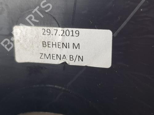 Armrest / Center console PEUGEOT 3008 II SUV (MC_, MR_, MJ_, M4_) 1.5 BlueHDi 130 | BP29729484I20