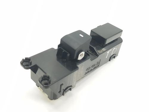 Højre bagtil elrude kontakt HYUNDAI TUCSON (TL, TLE) 1.6 GDi (132 hp) 32146959