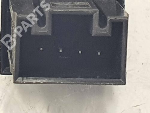 Right rear window switch SEAT ATECA (KH7, KHP) 1.5 TSI | BP8424391I28