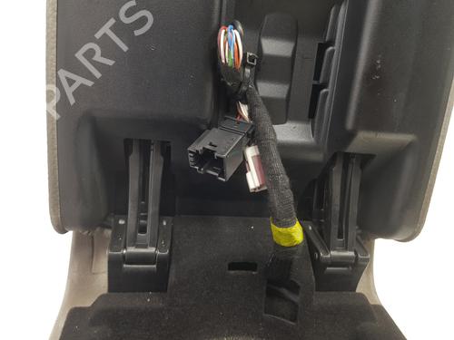 Armrest / Center console MERCEDES-BENZ M-CLASS (W164) ML 320 CDI 4-matic (164.122) | BP14919879I20 
