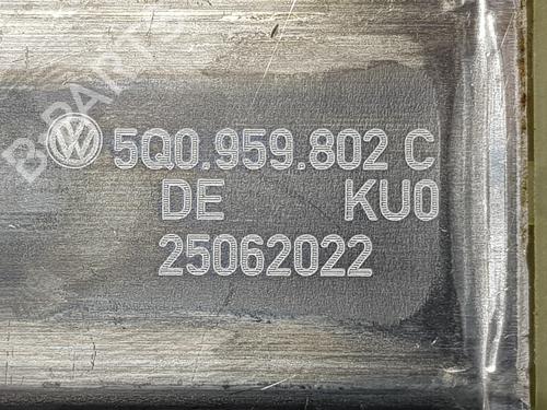 Right front window motor CUPRA LEON Sportstourer (KL8, KU8, KUD) 2.0 TSI 4Drive | BP19067198E20 