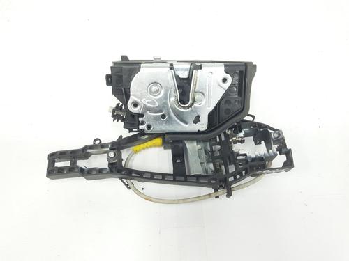 Serratura anteriore destra BMW 1 (F21) 116 d (116 hp) 8941377