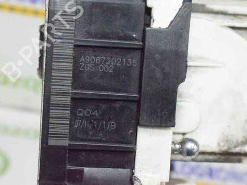 Front left lock MERCEDES-BENZ SPRINTER 3,5-t Van (B906) 311 CDI (906.631, 906.633, 906.635, 906.637) | BP1100074C98 