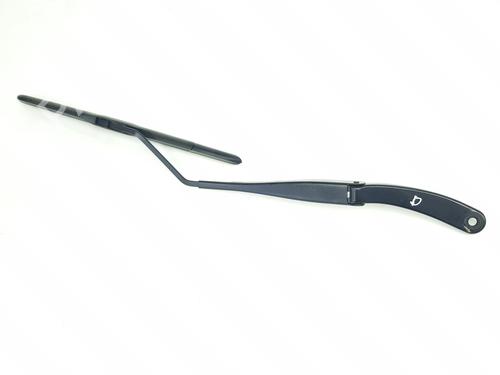 front-windshield-wiper-arm-renault-arkana-i-lcm_-ldn_-2019-33272938 main image