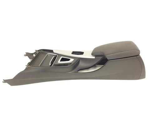 Used Armrest / Center console BMW 3 (F30, F80) 318 d (150 hp) 28167384