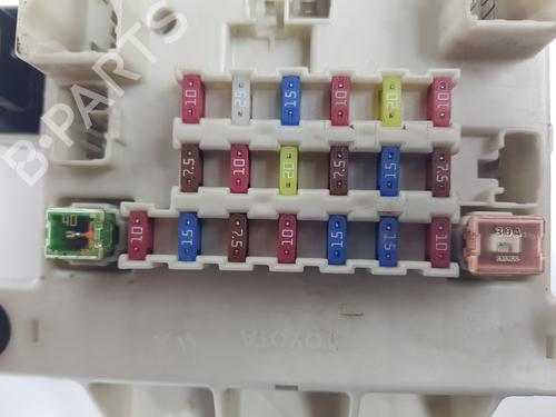 Fuse box TOYOTA RAV 4 II (_A2_) 2.0 4WD (ACA21, ACA20) | BP31593519E1 