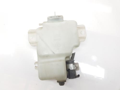Used Windscreen washer tank MITSUBISHI PAJERO III (V7_W, V6_W) 2.5 TDi (V64W) (99 hp) 8250851