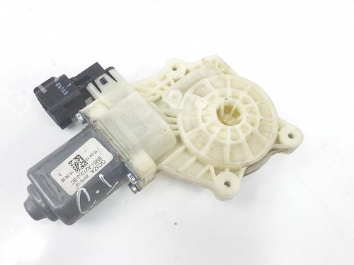 Used Right rear window motor FORD FOCUS III 1.0 EcoBoost (125 hp) 19105930