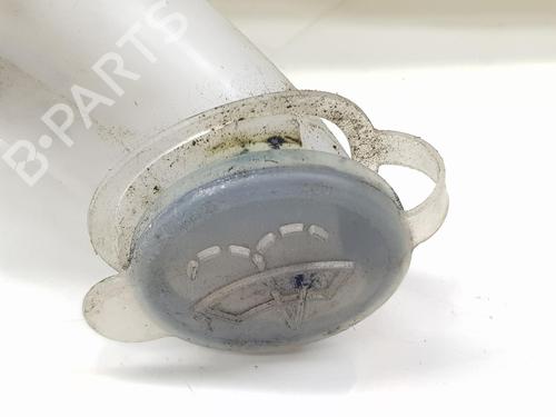 Windscreen washer tank TOYOTA LAND CRUISER 90 (_J9_) 3.0 D-4D 4WD (KDJ90_, KDJ95_, KDJ90W, KDJ95W) | BP18112417C113 