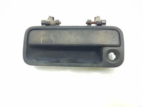 Used Front left exterior door handle Front left exterior door handle LAND ROVER FREELANDER I (L314) 2.0 Td4 4x4 (112 hp) 8123694 8123694