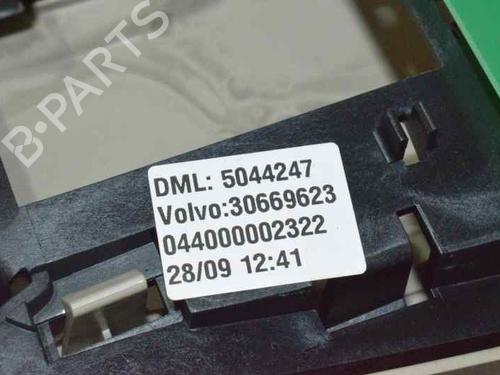 Interior roof light VOLVO XC90 I (275) D5 AWD | BP7419975I8 