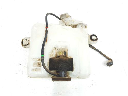 Used Windscreen washer tank TOYOTA LAND CRUISER 90 (_J9_) 3.0 TD (KZJ90_, KZJ95_, KZJ90R, KZJ95R, KZJ90W, KZJ95W) (125 hp) 7418526