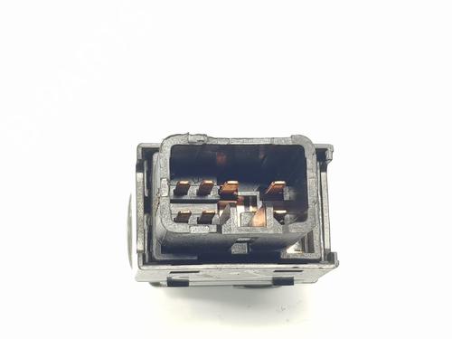 Right rear window switch KIA SPORTAGE II (JE_, KM_) 2.0 CRDi 4WD | BP11849055I28