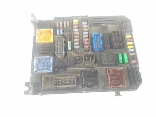 Used Fuse box Fuse box 36870035 36870035