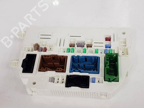 Used Fuse box Fuse box 38727781 38727781