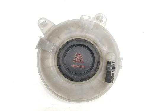expansion-tank-vw-golf-vii-5g1-bq1-be1-be2-16-tdi-5q0121407m-5q0121407m-2012-2013-2014-2015-2016-2017-2018-2019-2020-2021-7706693 main image