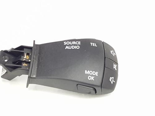 Used Steering wheel controls RENAULT KADJAR (HA_, HL_) [2015-2026]  32266358