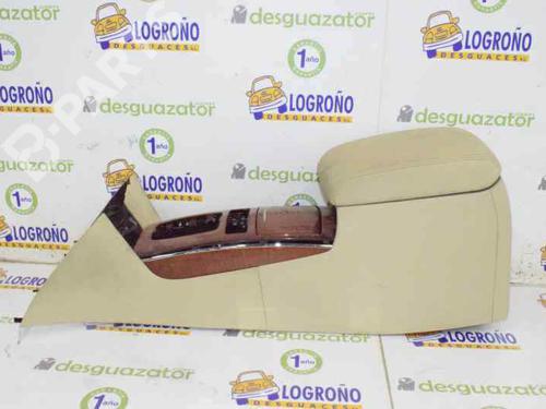 Used Armrest / Center console Armrest / Center console INFINITI FX 37 AWD (320 hp) 7895373 7895373