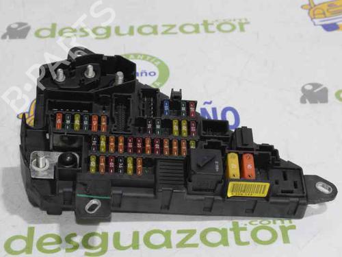 Used Fuse box BMW 5 (E60) 520 i (170 hp) 787443