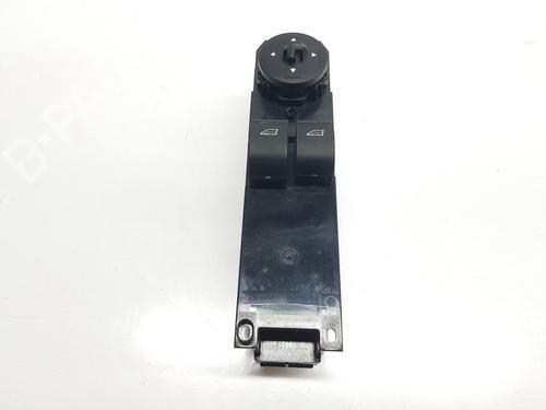 venstre-foran-elrute-bryter-ford-transit-courier-b460-box-bodympv-2014-32118282 main image