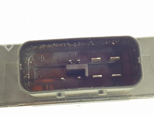 Module électronique VW TRANSPORTER T5 Bus (7HB, 7HJ, 7EB, 7EJ) 2.0 TDI | BP30682209M83