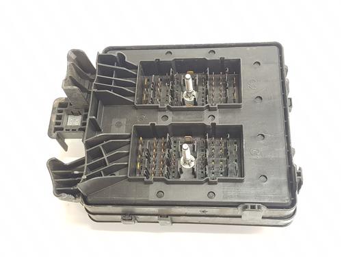 Used Fuse box Fuse box 37471640 37471640