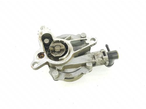 Used Vacuum pump RENAULT KOLEOS I (HY_) 2.0 dCi 4x4 (HY0K) (150 hp) 8389293