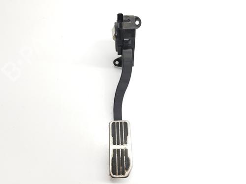 pedal-land-rover-range-rover-velar-l560-2017-31805900 main image