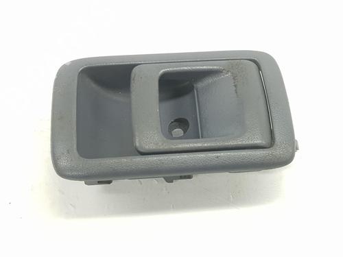 Used Rear left interior door handle TOYOTA LAND CRUISER 90 (_J9_) 3.0 TD (KZJ90_, KZJ95_, KZJ90R, KZJ95R, KZJ90W, KZJ95W) (125 hp) 15841013