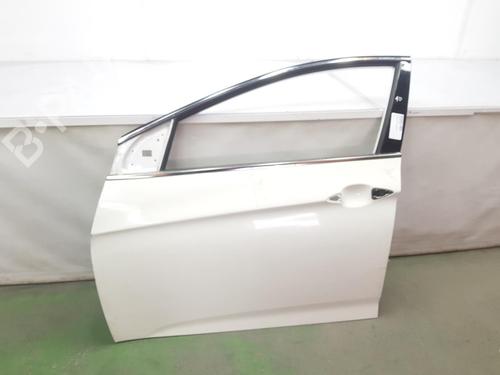 Left front door HYUNDAI i40 I (VF) 1.7 CRDi | BP10038859C2 