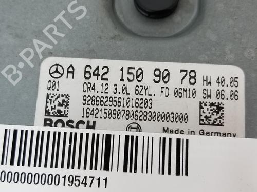 Engine control unit (ECU) MERCEDES-BENZ CLS (C219) CLS 320 CDI (219.322) | BP13409008M57 