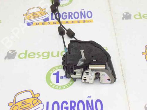 Cerradura puerta trasera izquierda TOYOTA RAV 4 III (_A3_) 2.2 D 4WD (ALA30_) (136 hp) 1523916